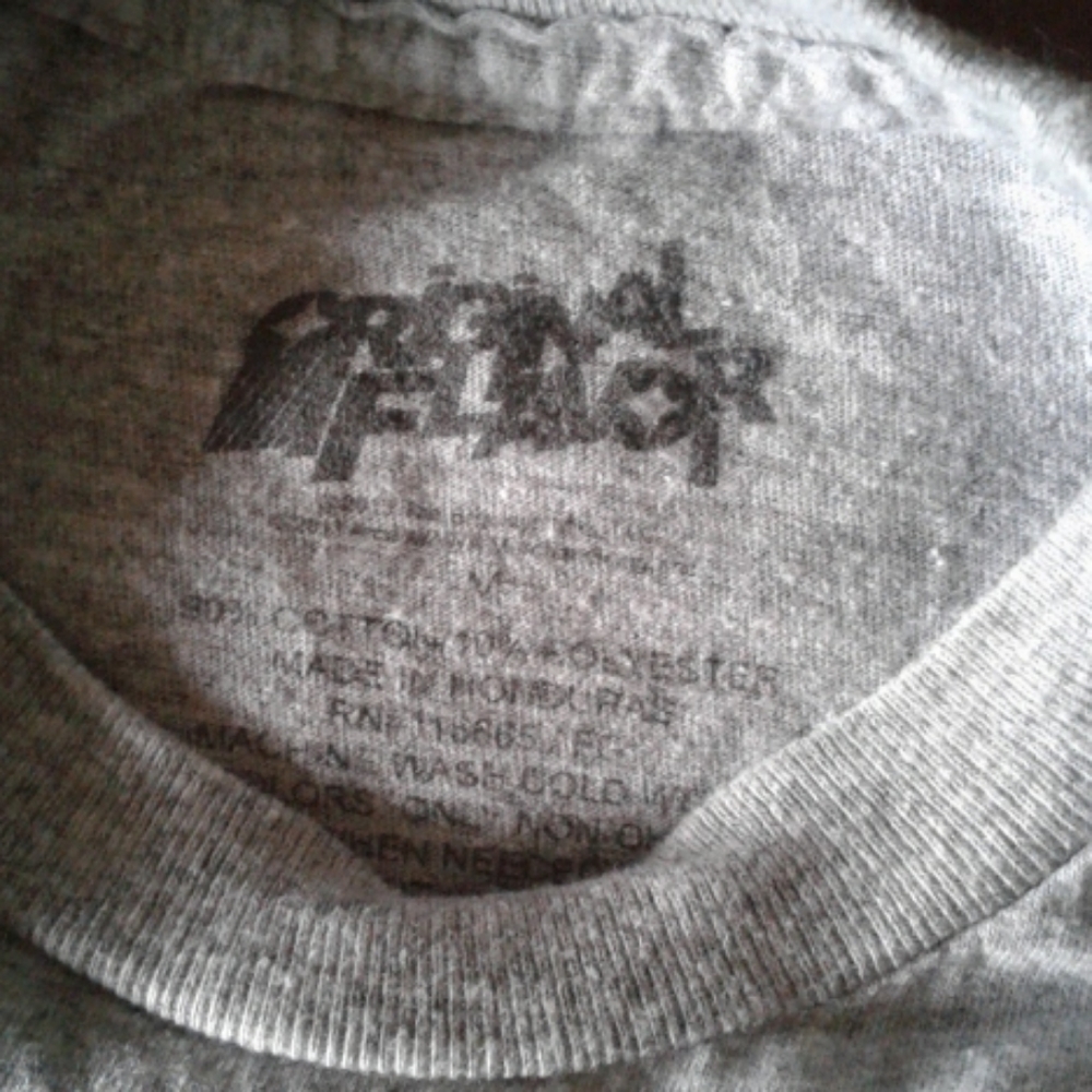 Tee Shirt - Picture 3 of 3